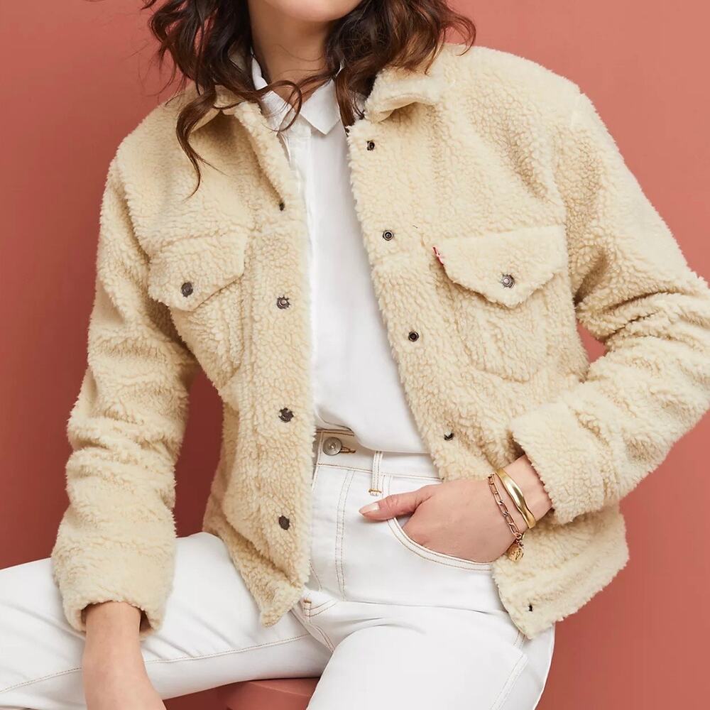 LEVI’S | Ex-Boyfriend Cream All Over Sherpa Trucker Jacket Button Coat | Small
